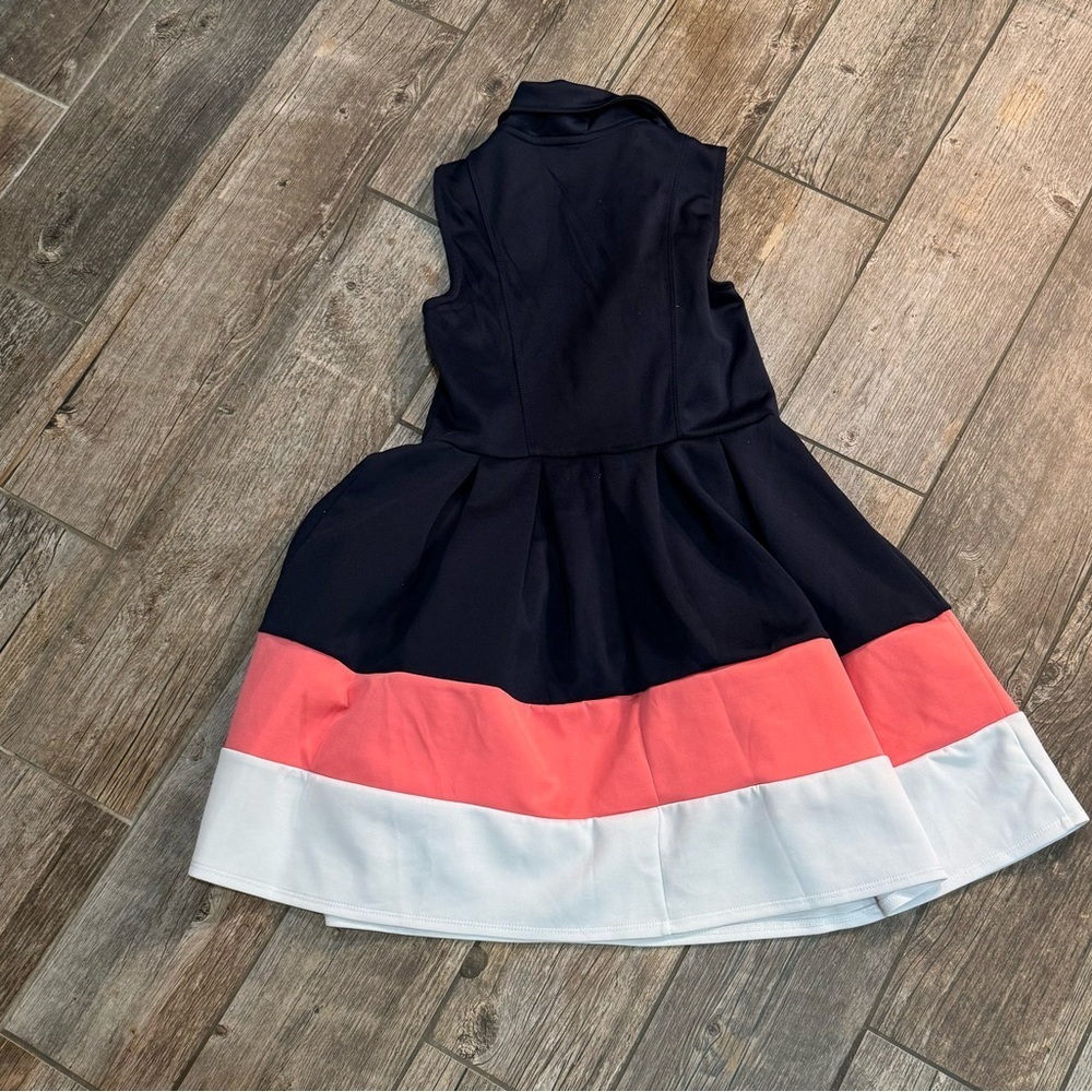 Dress​​ - Picture 6 of 8